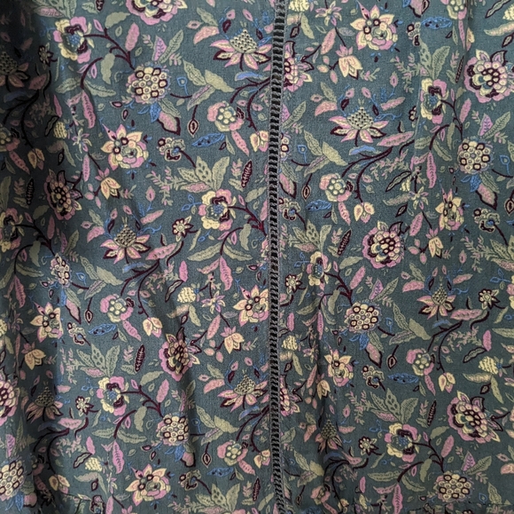 Lucky Brand Floral V-Neck Blouse - Picture 3 of 5